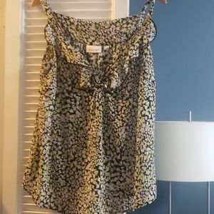 Super cute sleeveless  blouse